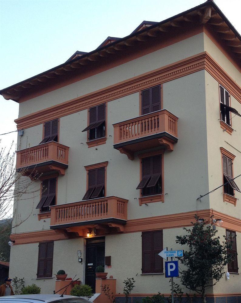 Albergo Chiara Savignone Zewnętrze zdjęcie